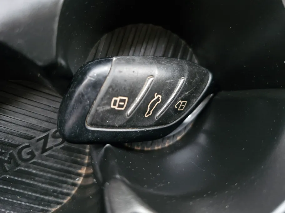 ام جي ZS LUX 2023 