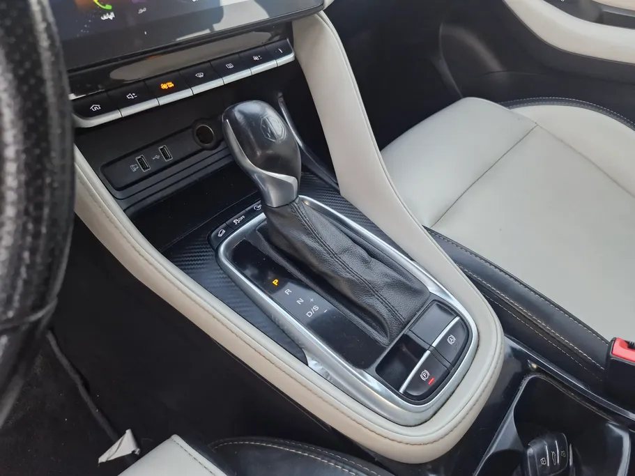 ام جي ZS LUX 2023 