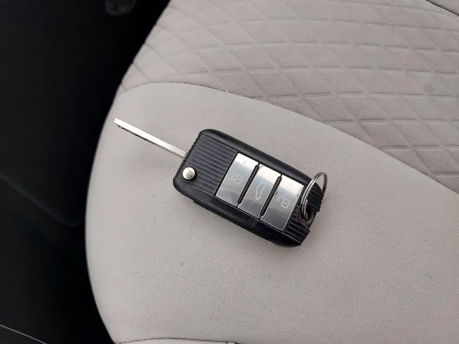 ام جي 5 STD 2022 