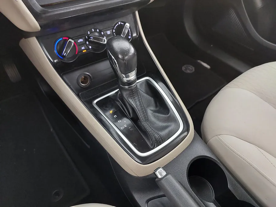 ام جي 5 STD 2022 