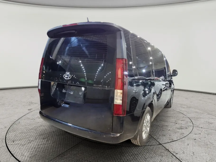 هيونداي ستاريا سمارت 11 مقاعد 2022 