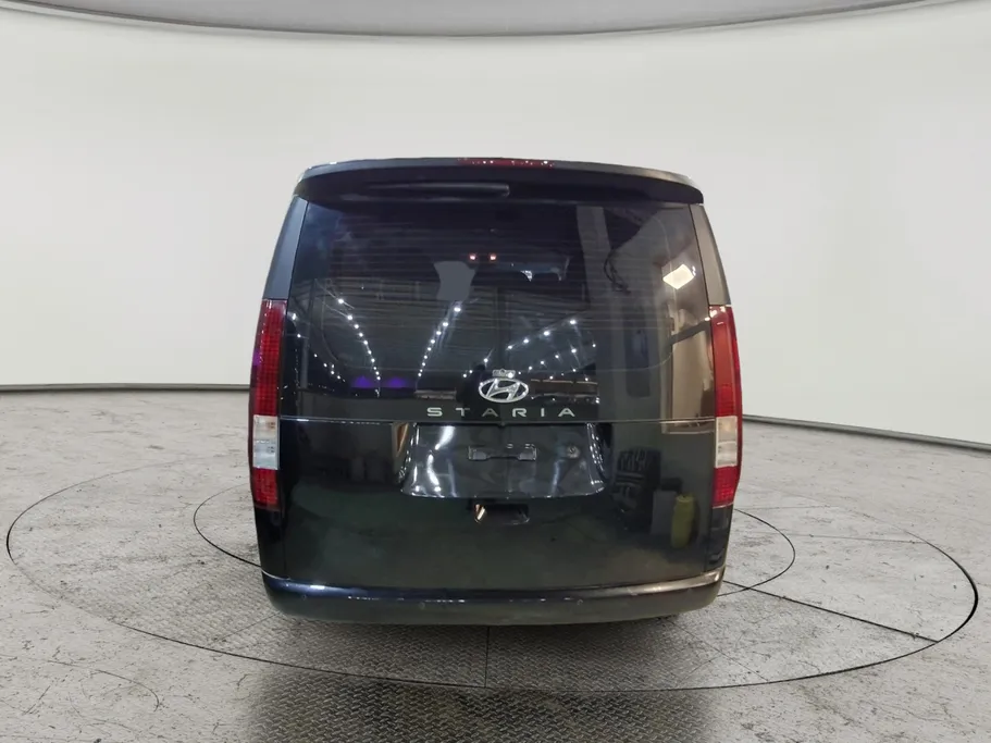 هيونداي ستاريا سمارت 11 مقاعد 2022 