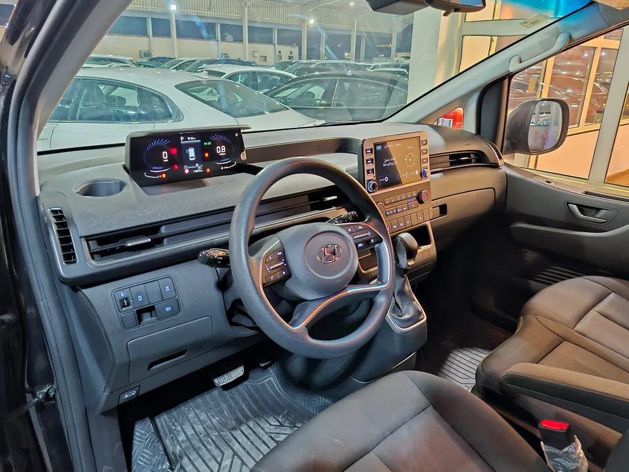 هيونداي ستاريا سمارت 11 مقاعد 2022 