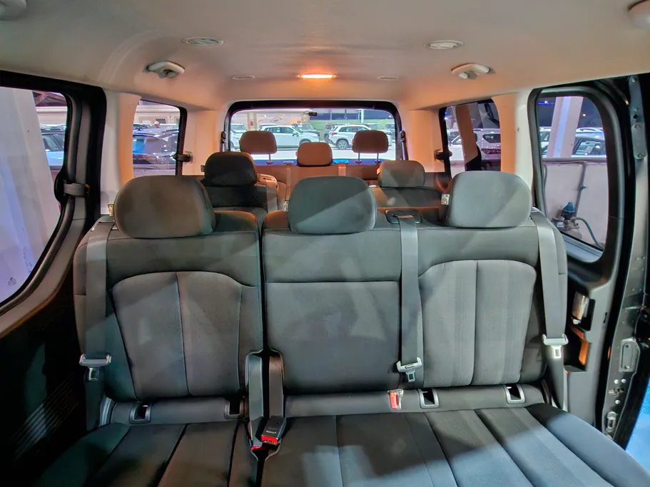 هيونداي ستاريا سمارت 11 مقاعد 2022 