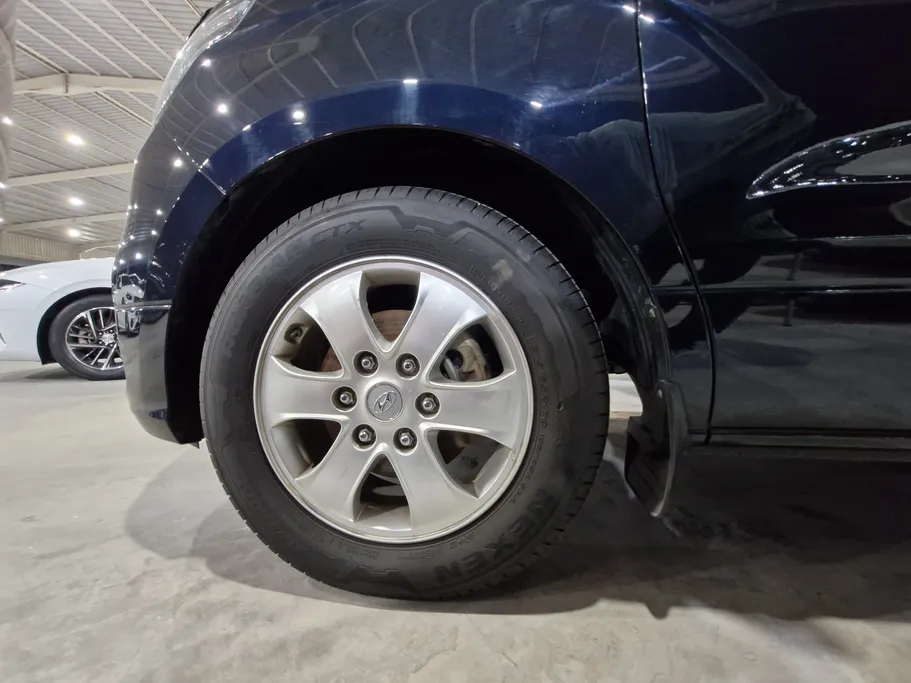 2021 Hyundai H1 passenger 