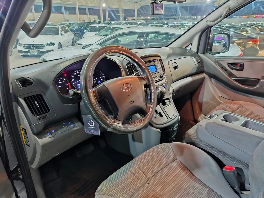 2021 Hyundai H1 passenger 