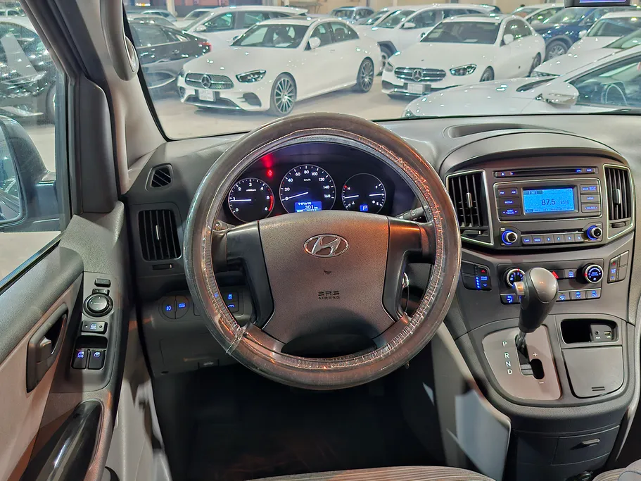 2021 Hyundai H1 passenger 