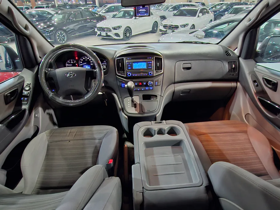 2021 Hyundai H1 passenger 