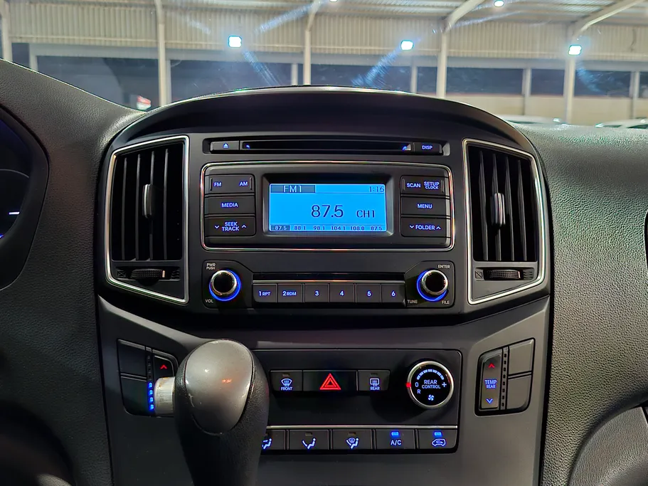 2021 Hyundai H1 passenger 