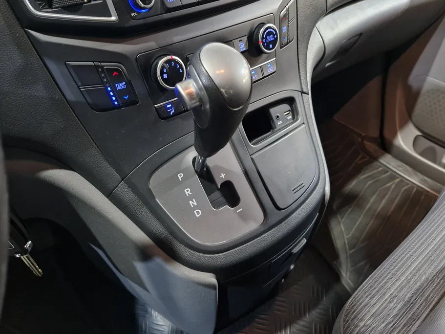 2021 Hyundai H1 passenger 