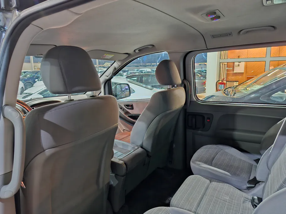 2021 Hyundai H1 passenger 