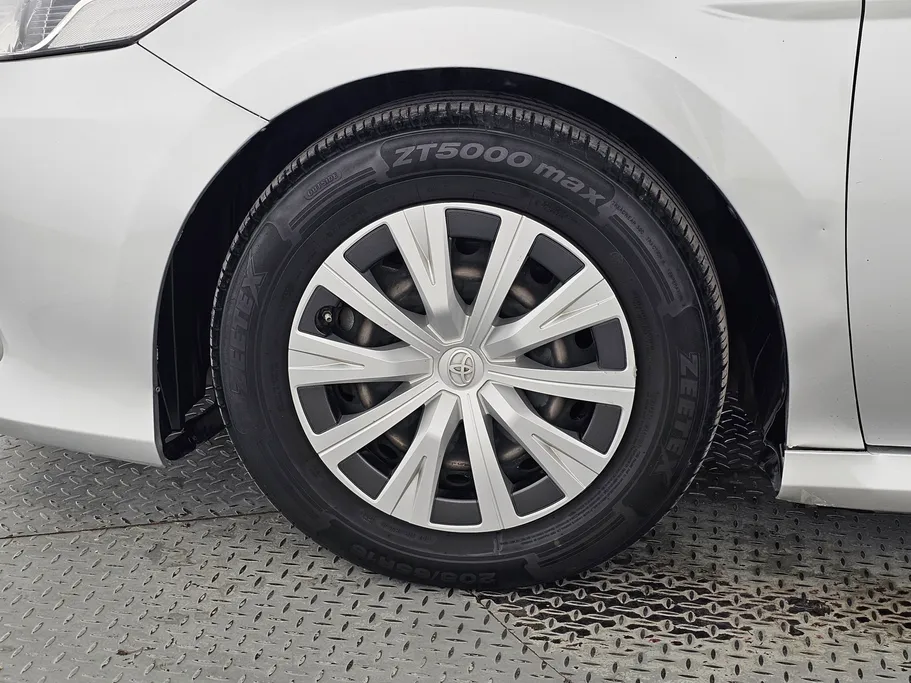 تويوتا كامري LE 2022 