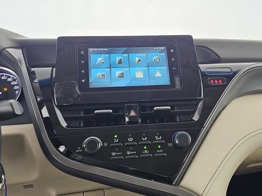 تويوتا كامري LE 2022 