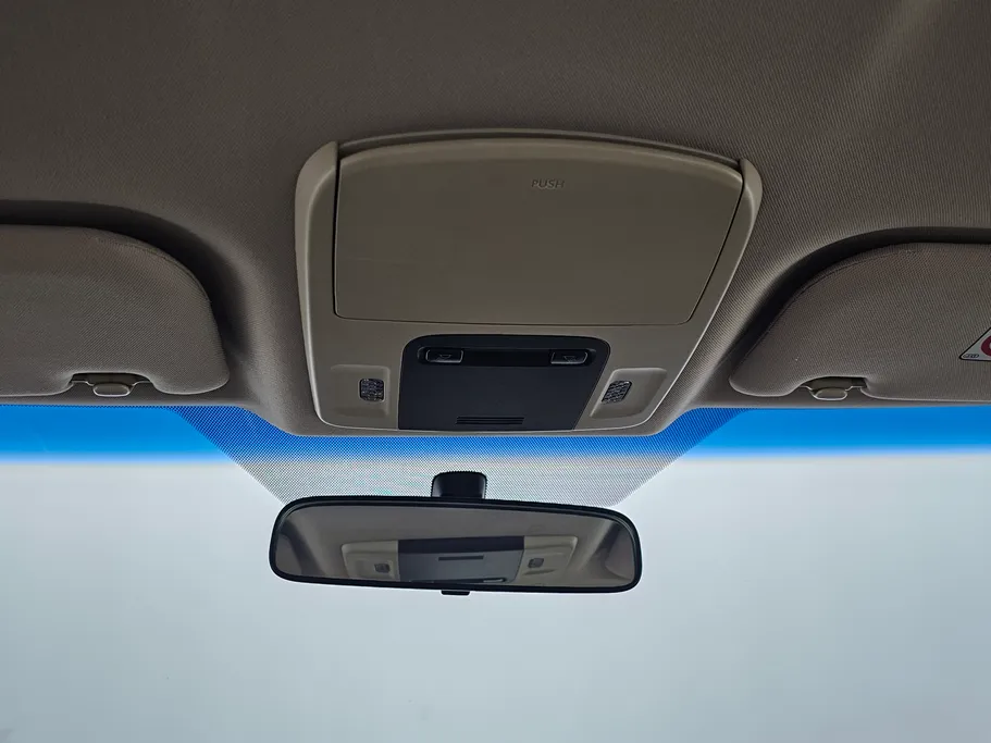 تويوتا كامري LE 2022 