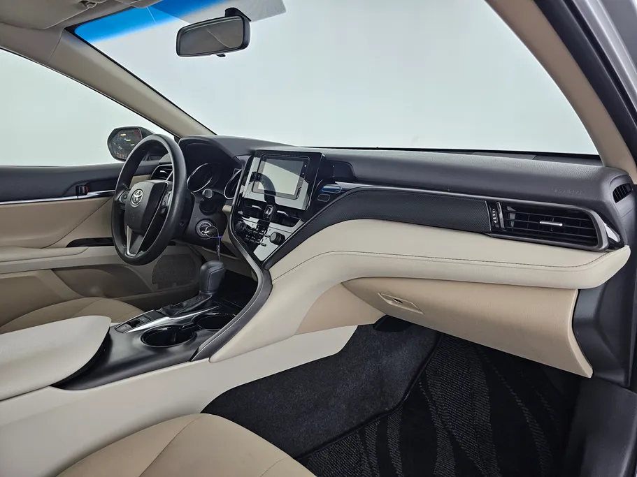 تويوتا كامري LE 2022 