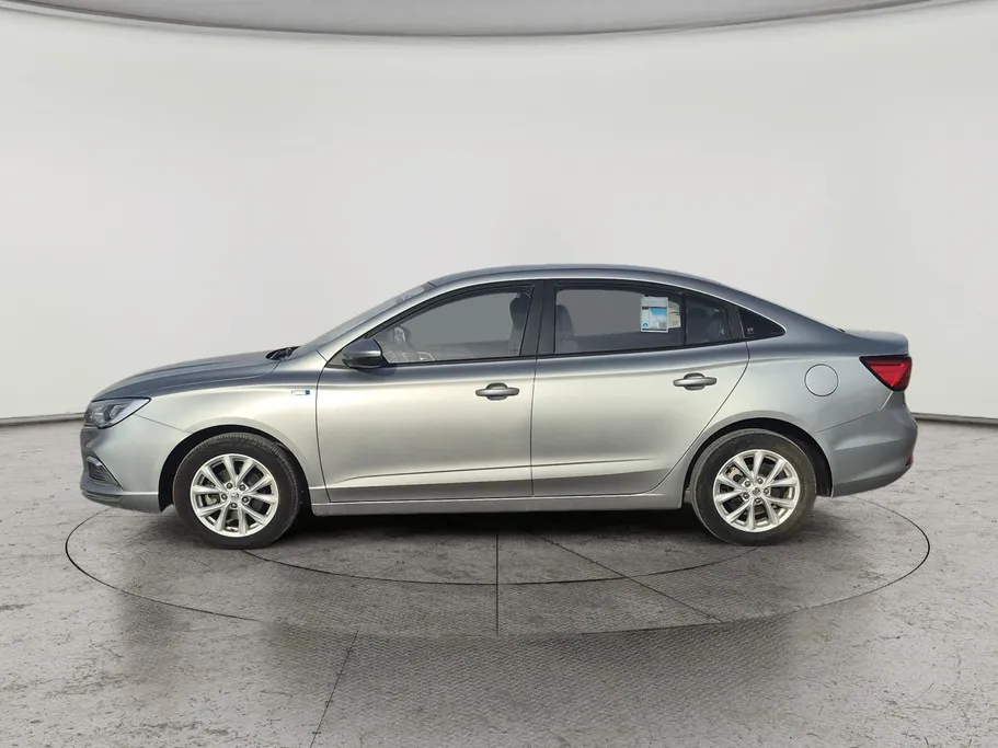 ام جي 5 STD 2023 