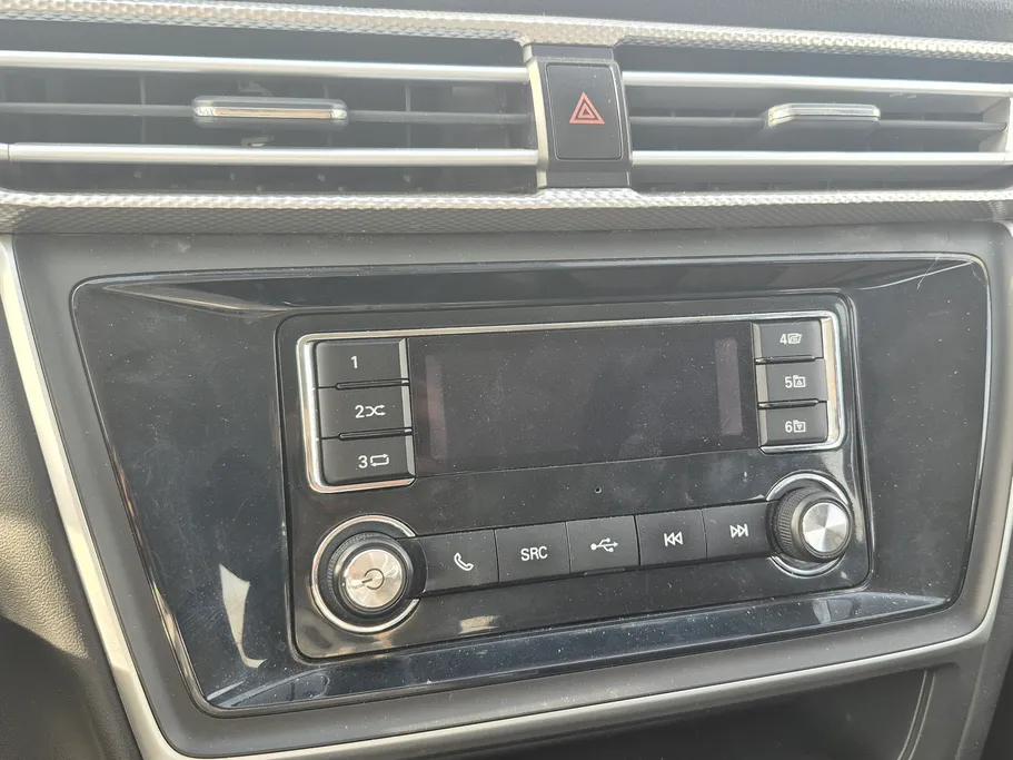 ام جي 5 STD 2023 