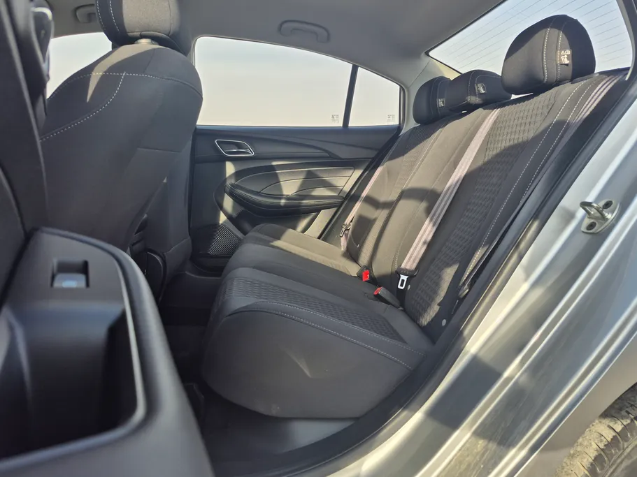 ام جي 5 STD 2023 