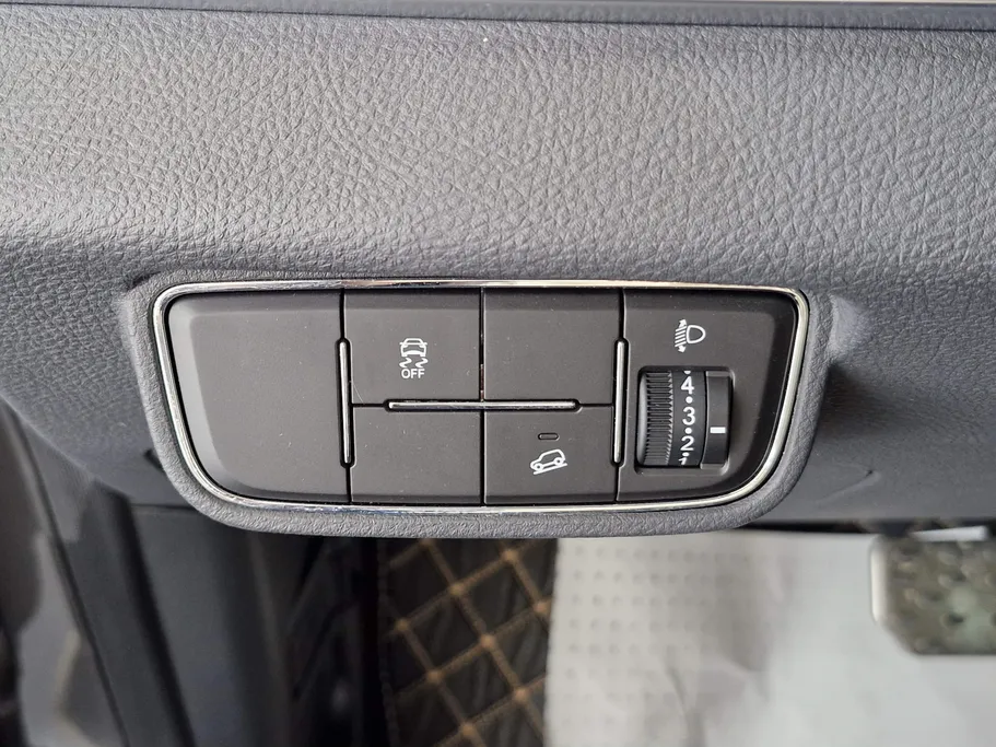 في جي في  في 70 برو لاكجري 2025 