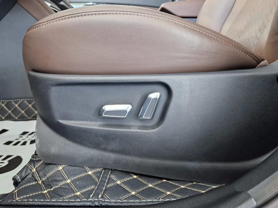 في جي في  في 70 برو لاكجري 2025 