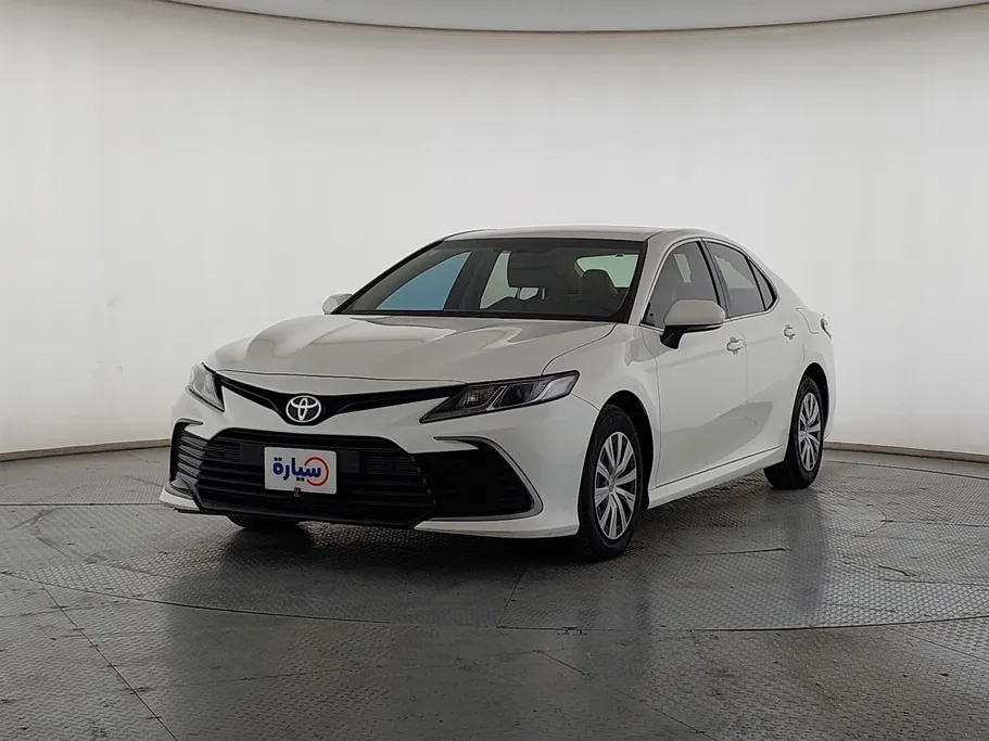 تويوتا كامري LE 2022 