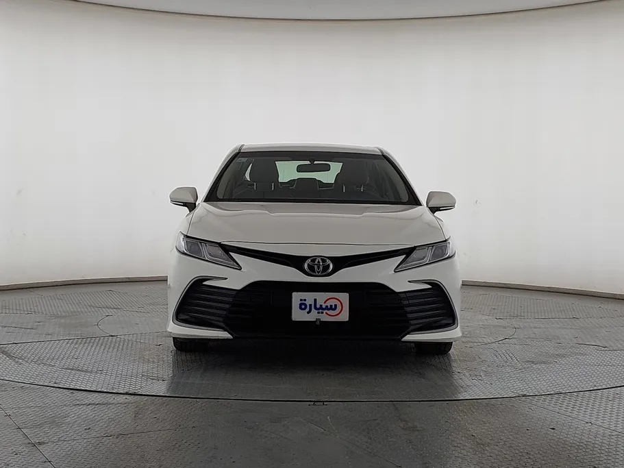 تويوتا كامري LE 2022 