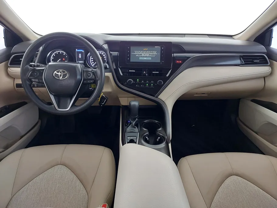 تويوتا كامري LE 2022 