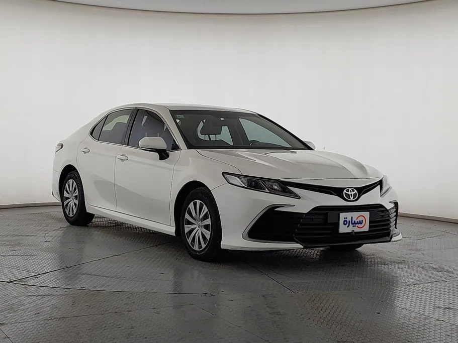 تويوتا كامري LE 2022 