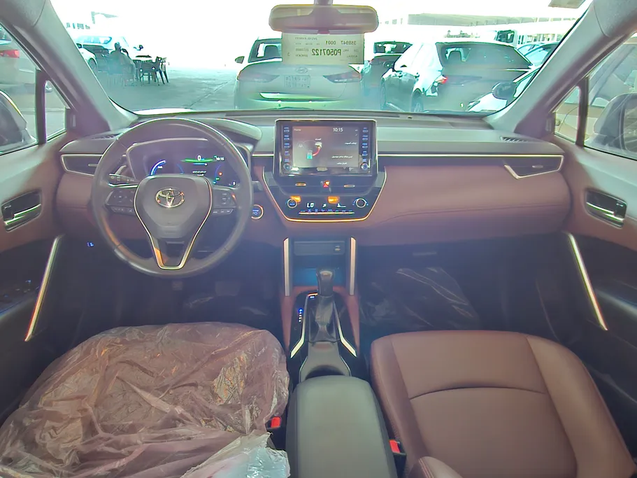 2023 Toyota Corolla Cross XLE HEV 