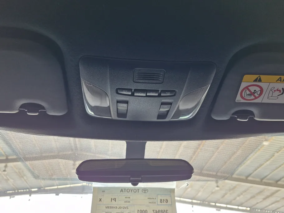 2023 Toyota Corolla Cross XLE HEV 