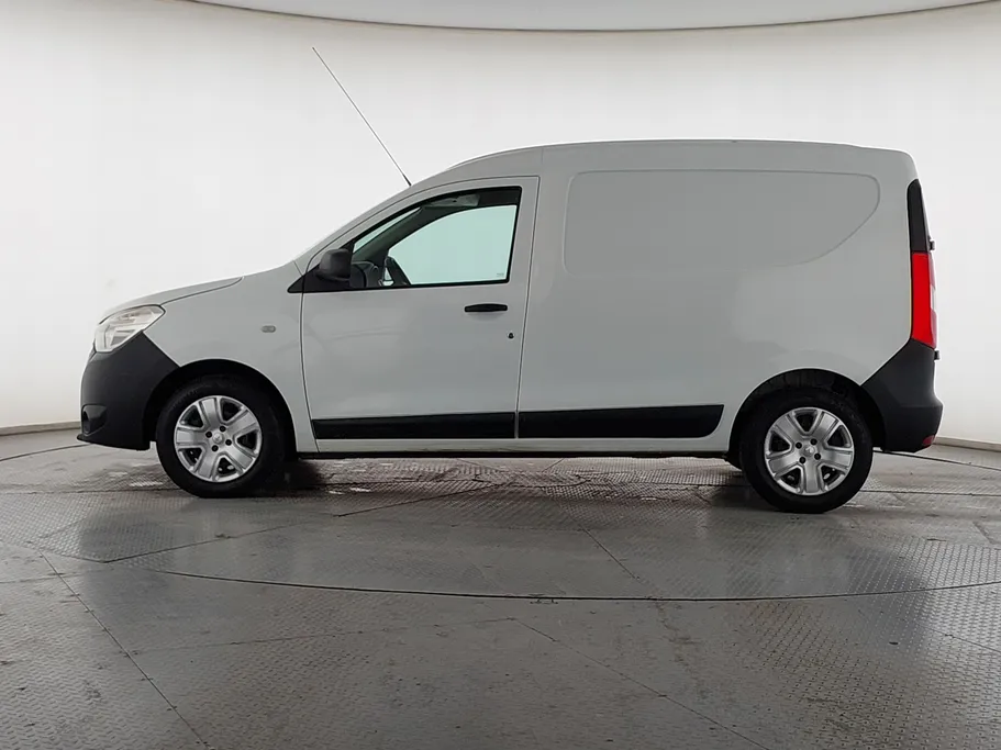 2021 Renault Docker Van بضاعة 