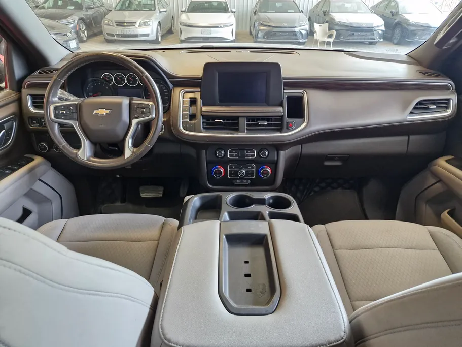 2022 Chevrolet Suburban LS 