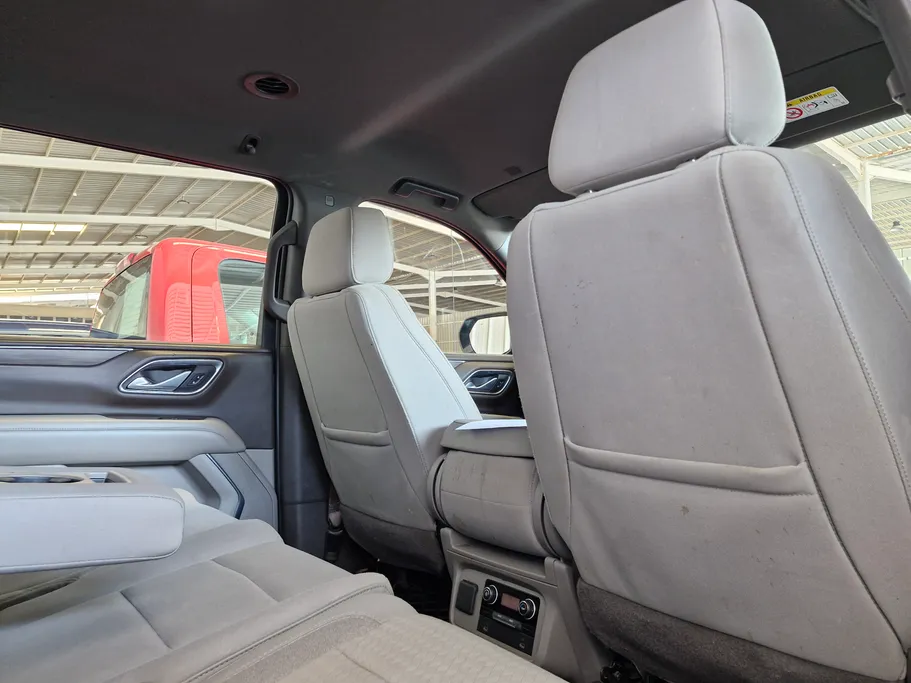 2022 Chevrolet Suburban LS 