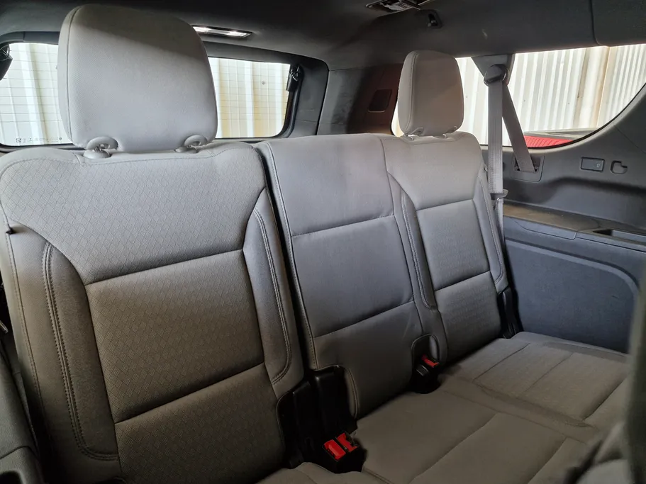 2022 Chevrolet Suburban LS 