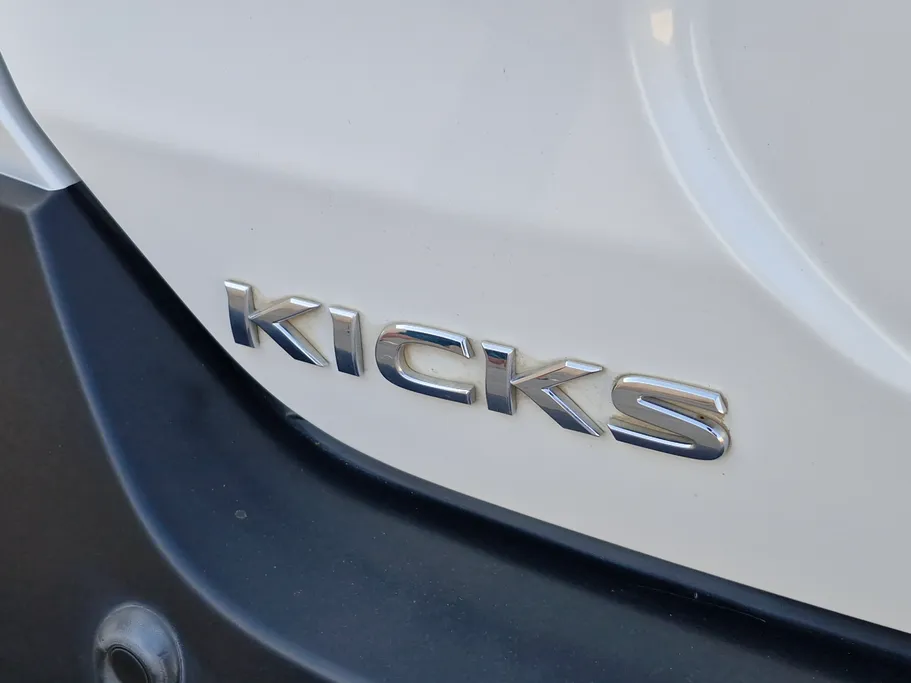 2017 Nissan Kicks SV 