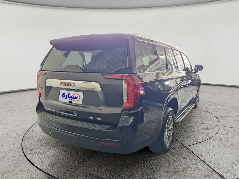 2023 GMC Yukon SLE 
