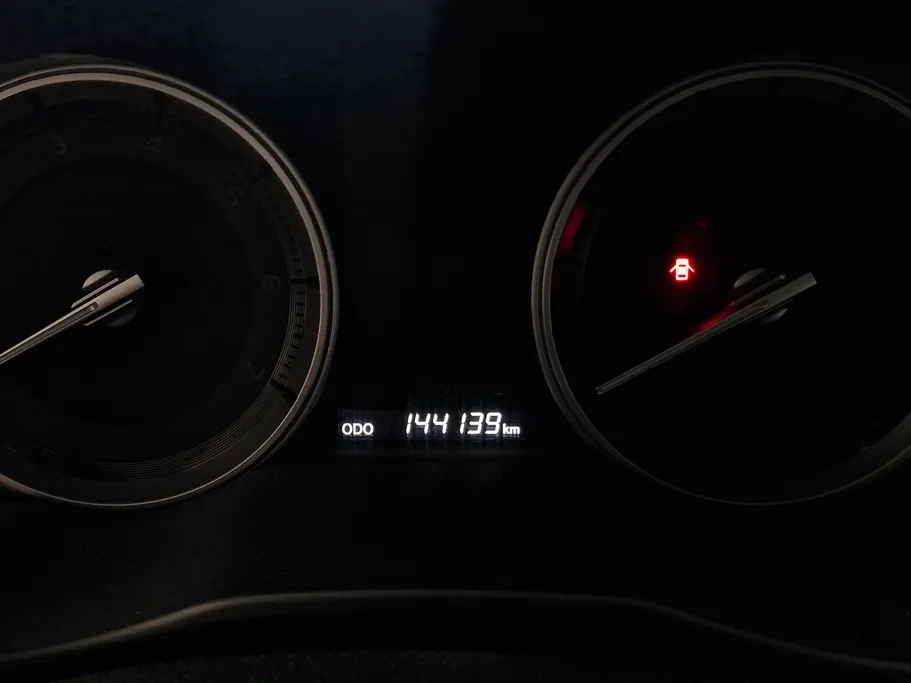 تويوتا لاندكروزر Grand Touring 2021 