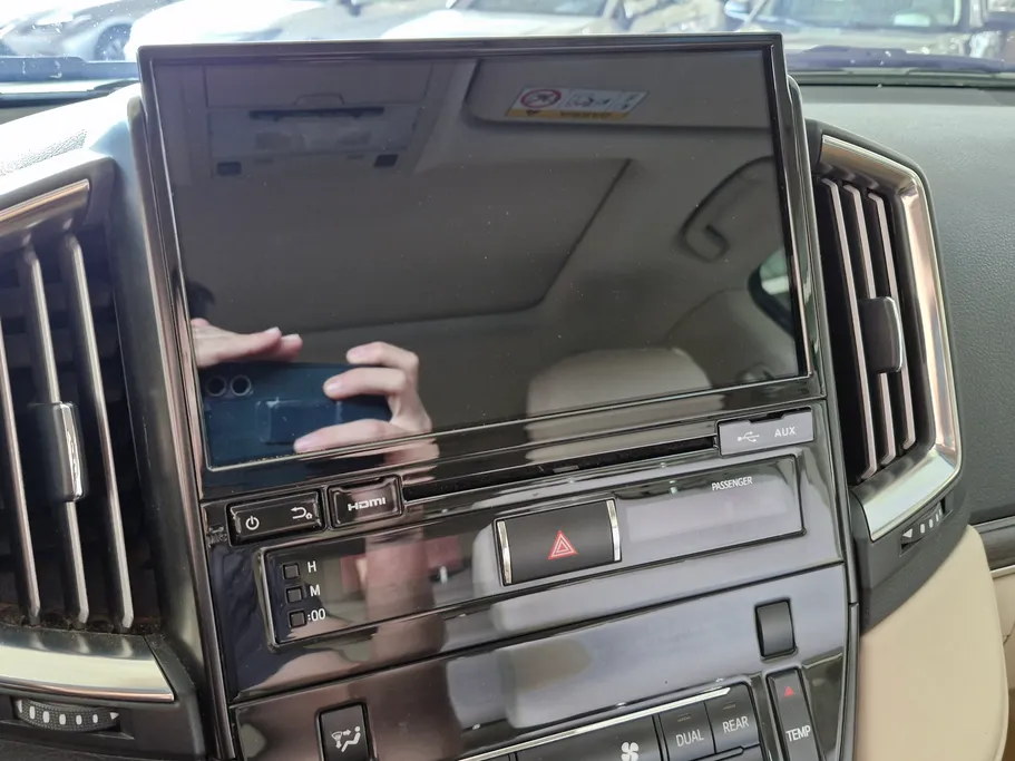 تويوتا لاندكروزر Grand Touring 2021 