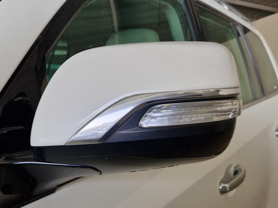 تويوتا لاندكروزر Grand Touring 2021 