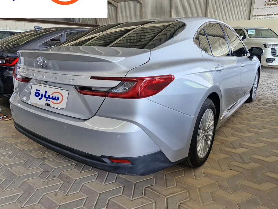 2025 Toyota Camry  LE 