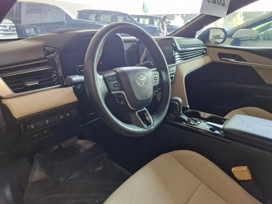 2025 Toyota Camry  LE 