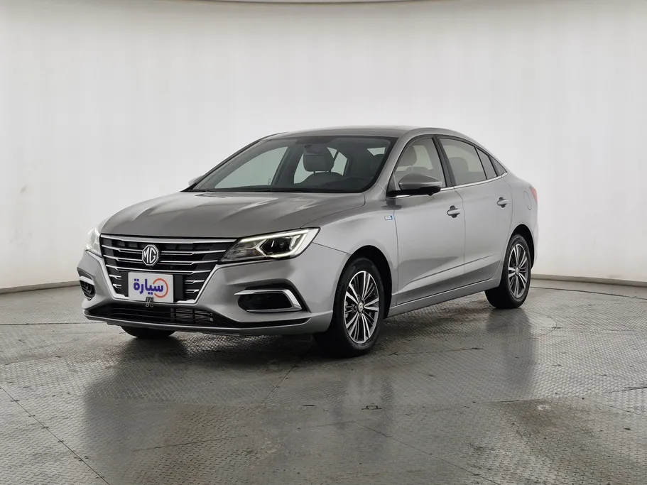 ام جي 5 LUX 2023 