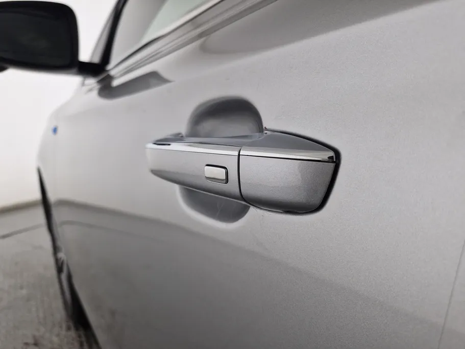 ام جي 5 LUX 2023 