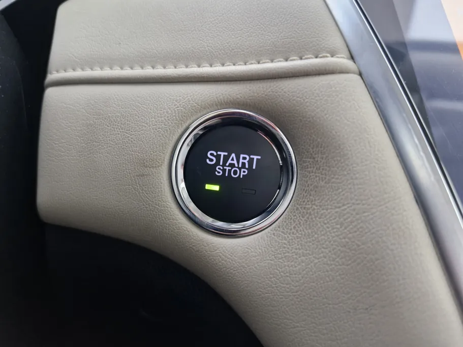 ام جي 5 LUX 2023 