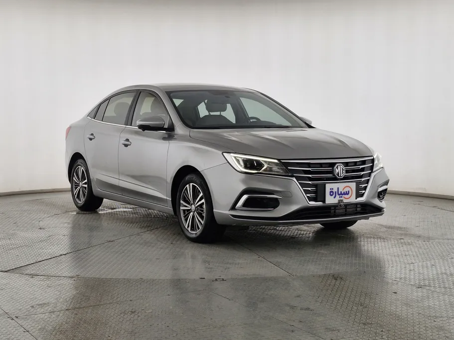 ام جي 5 LUX 2023 