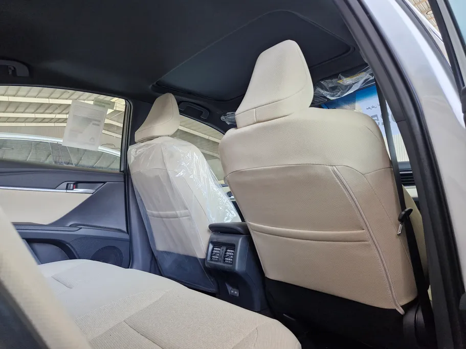 تويوتا كامري LE 2025 