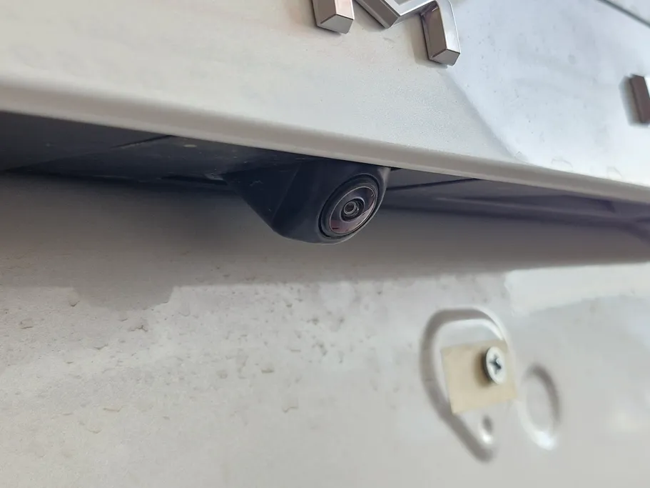 تويوتا كامري LE 2025 