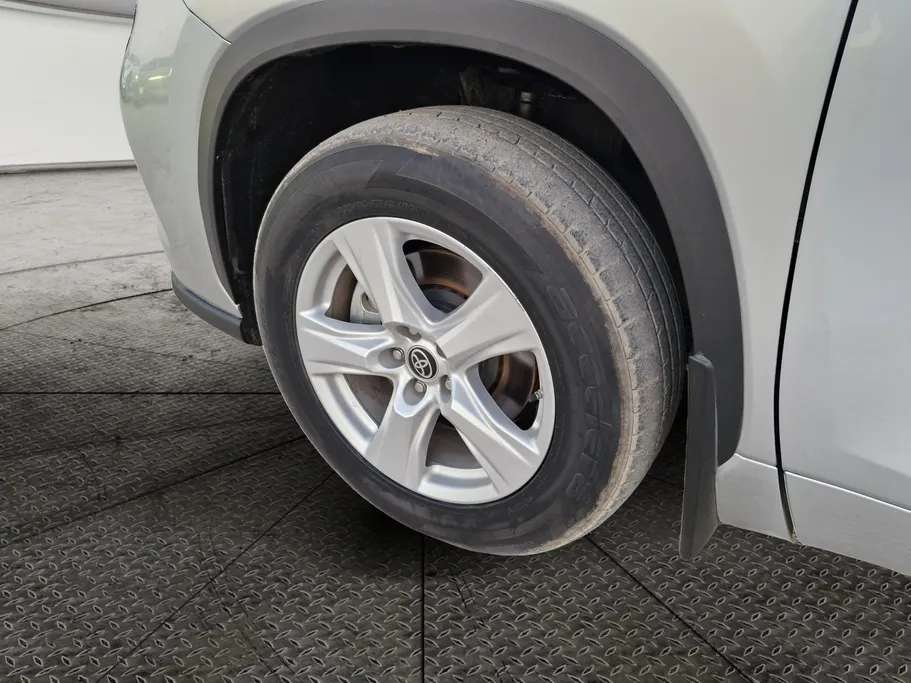 تويوتا هايلاندر LE 2021 