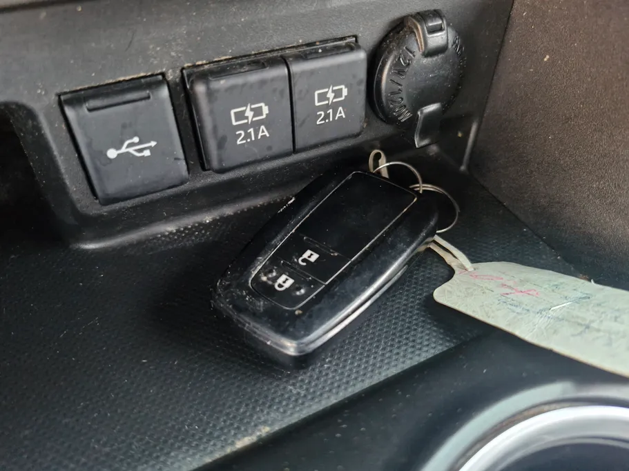 تويوتا هايلاندر LE 2021 