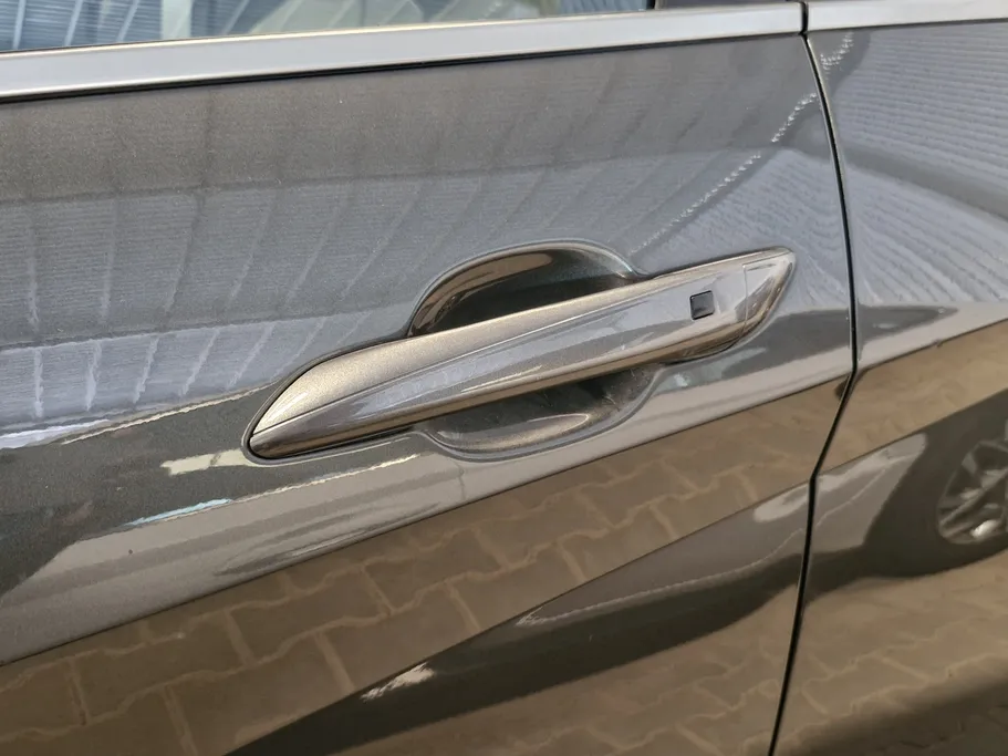 2023 Hyundai Elantra PREMIUM 